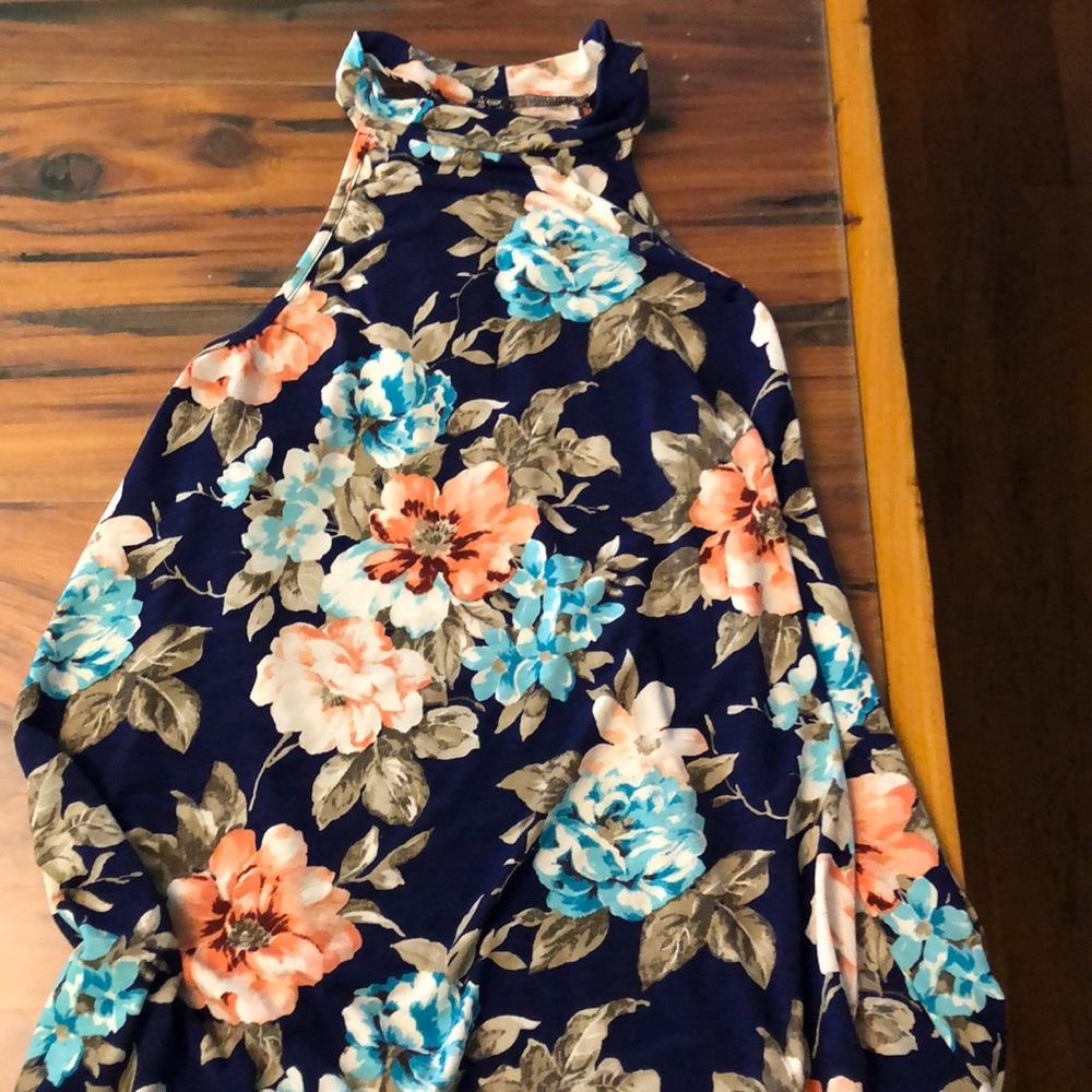 Halter top shirt. Long in back shirt in front